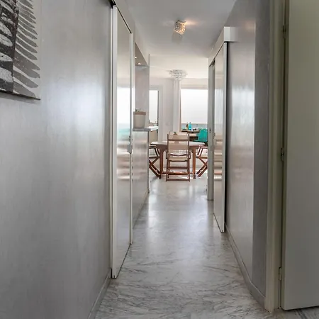 La Calypso-5 By Interhome